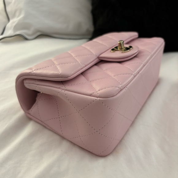 CHANEL π€ 24S Light Pink Lambskin Mini Classic Flap Bag - Picture 14 of 16